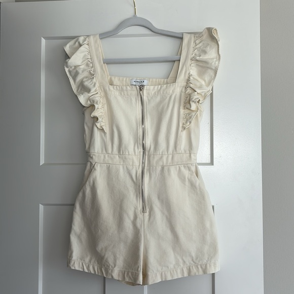 Ivory Denim Ruffle Sleeve Romper - Picture 5 of 5